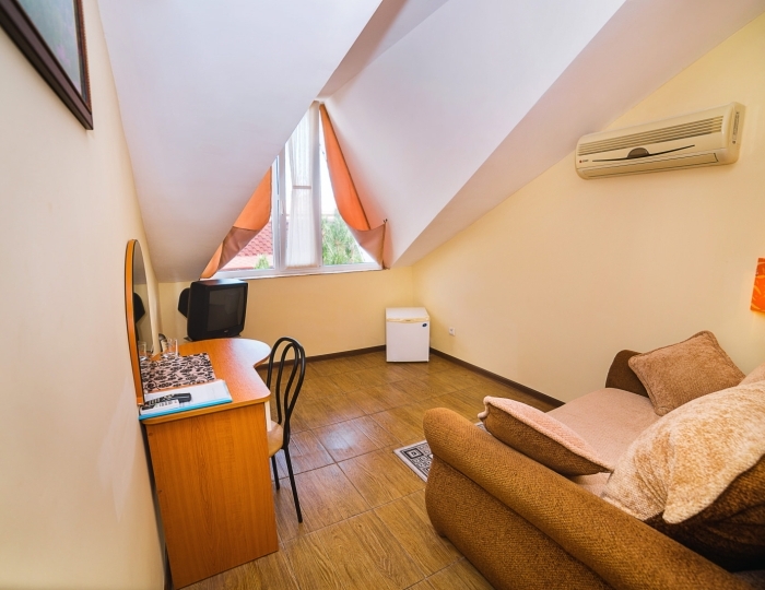 Стандартный 1-местный 2-категории без вида на море корп.2 - Пансионат «Рассвет» Николаевка