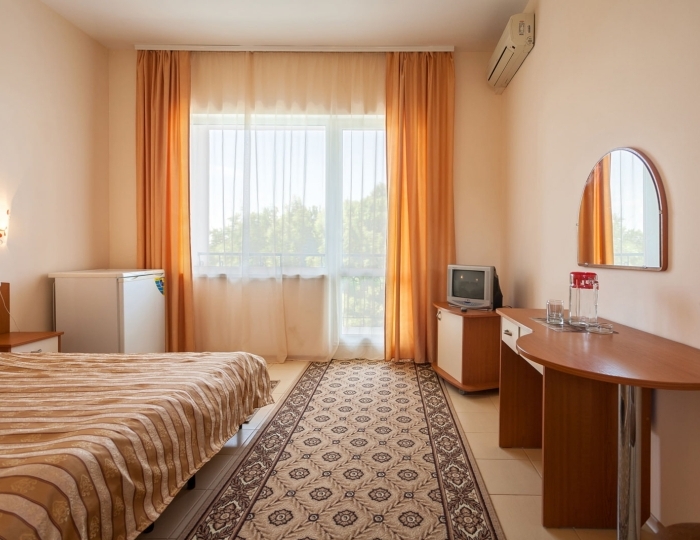 Стандартный 2-местный 2-категории без вида на море корп.1 - Пансионат «Рассвет» Николаевка